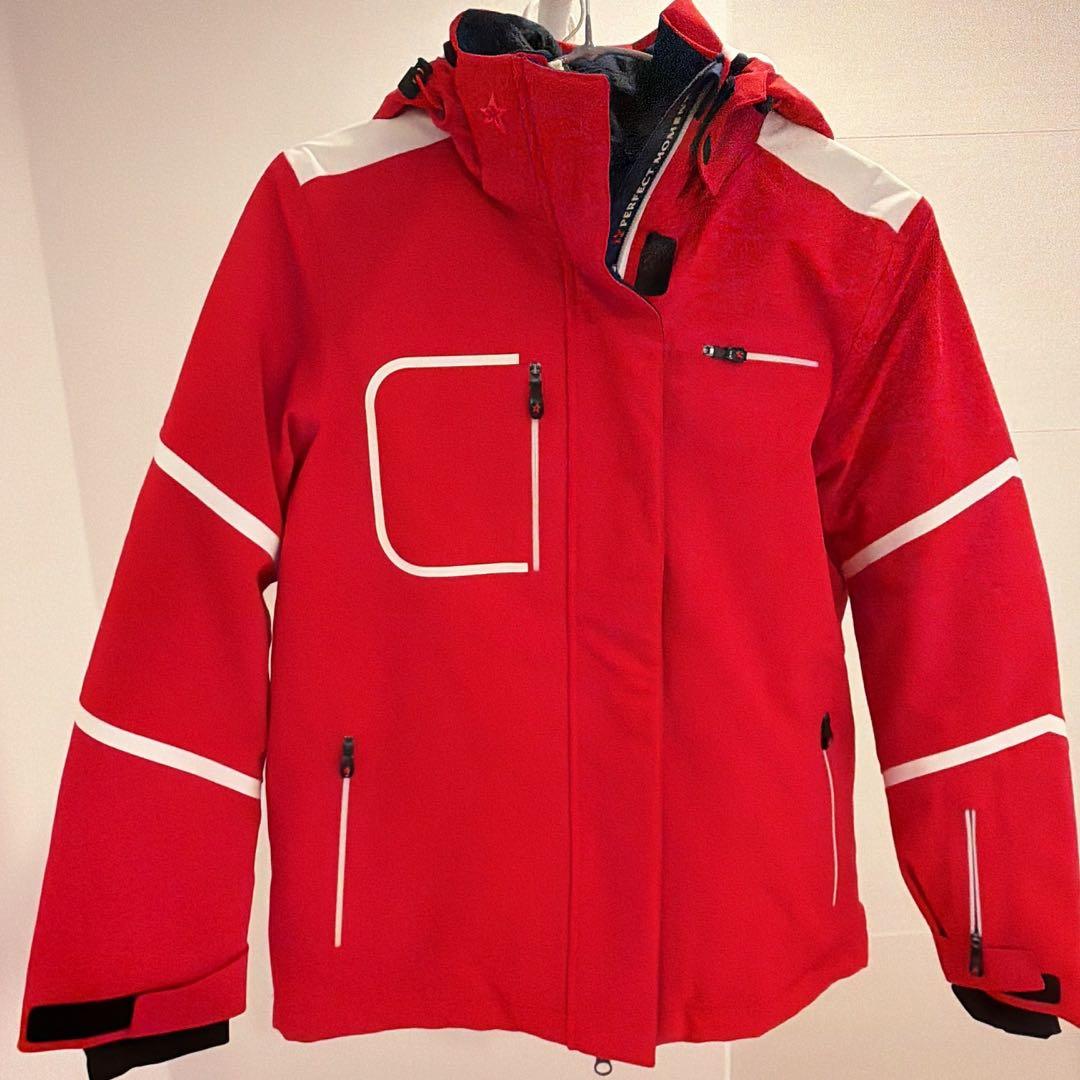 セレブウェアPERFECT MOMENT スキーウェアサイズ130〜150サイズ