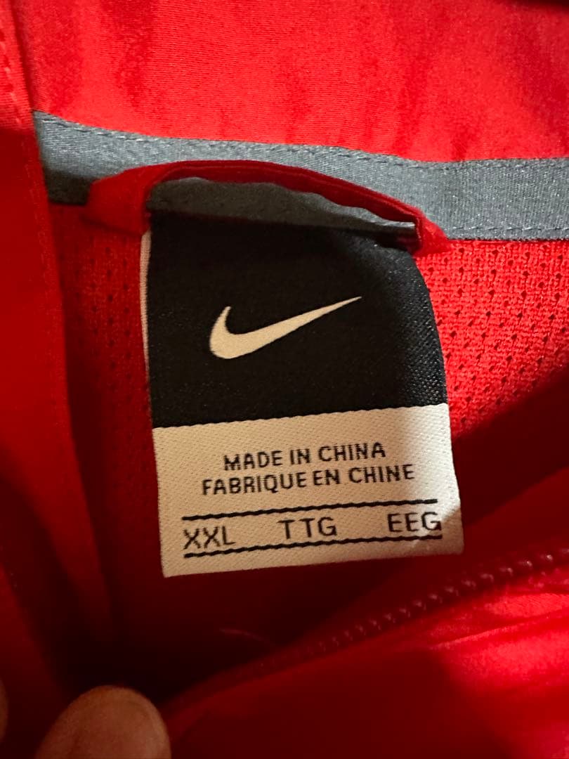 浦和レッズ　支給品　スポンサーロゴ付　ピステ