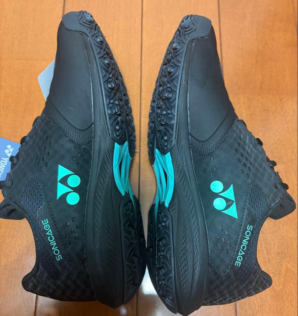 ヨネックス　テニスシューズ　ソニケージワイド新品　タグ付き　25.5cm