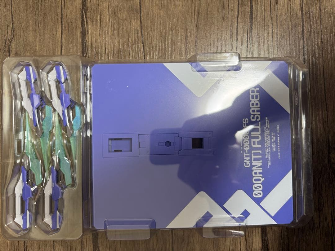 L BUILD メタルビルド　ダブルオークアンタフルセイバー