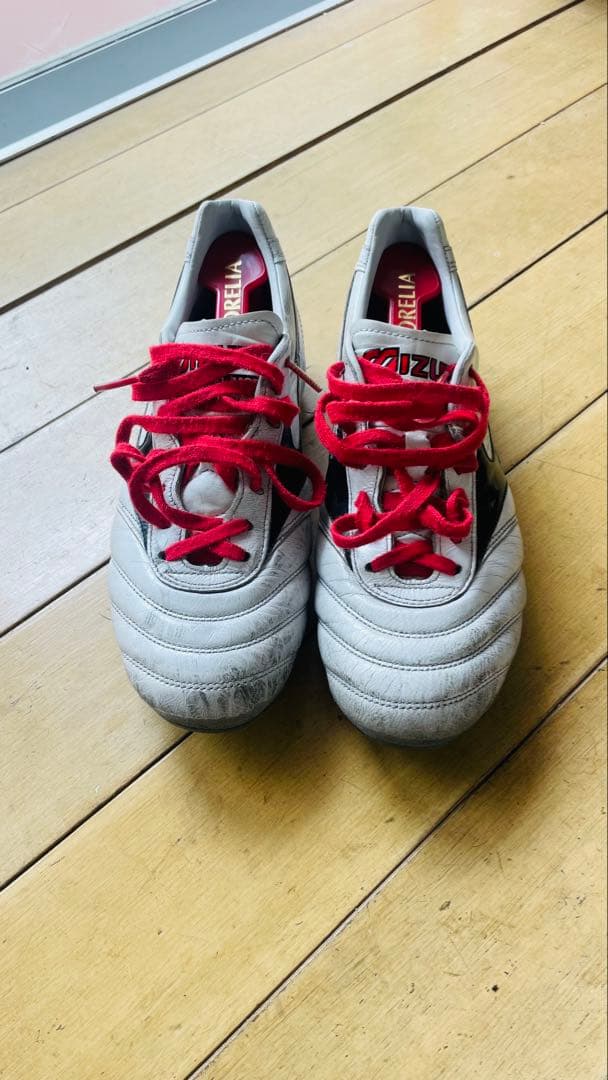 MIZUNOモレリア2JAPANショートタン仕様スーパーホワイトパール×ブラック