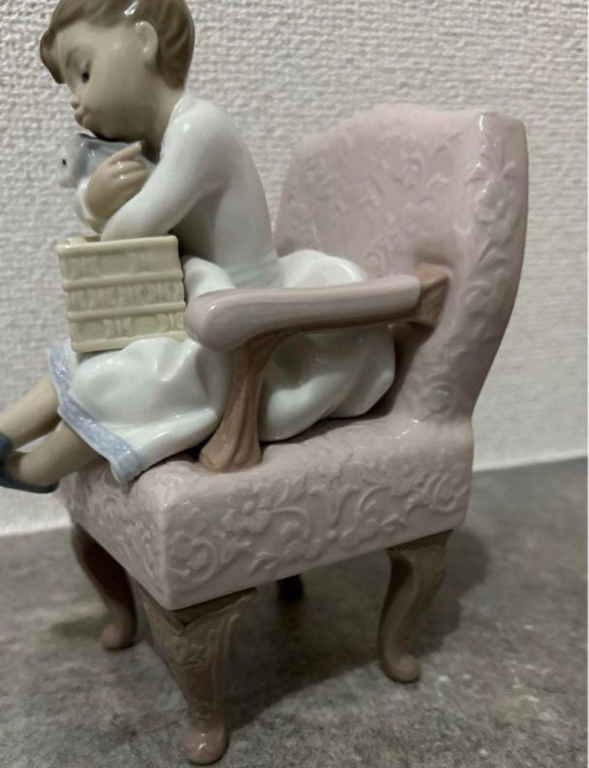 LLADRO リヤドロ お誕生日のプレゼント アンティーク 陶器人形