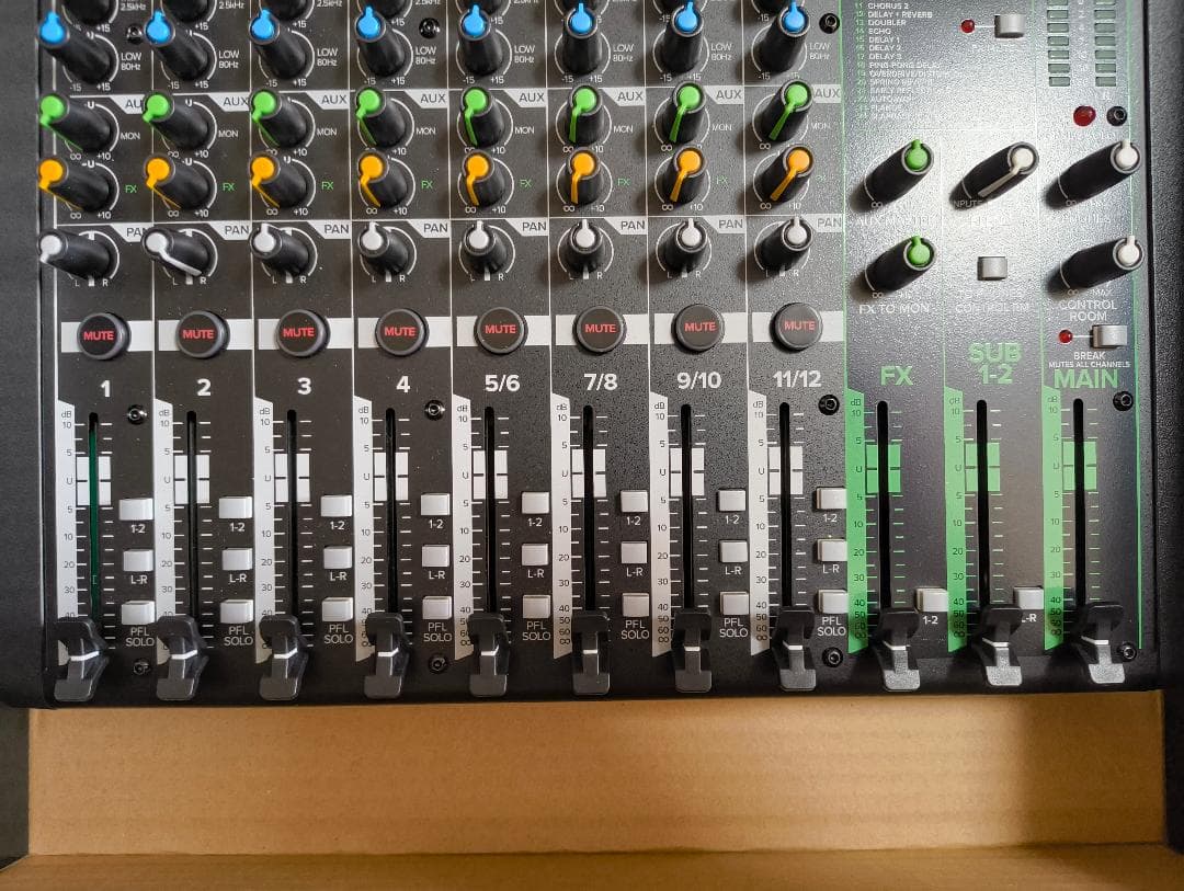 MACKIE PROFX12v3 アナログミキサー