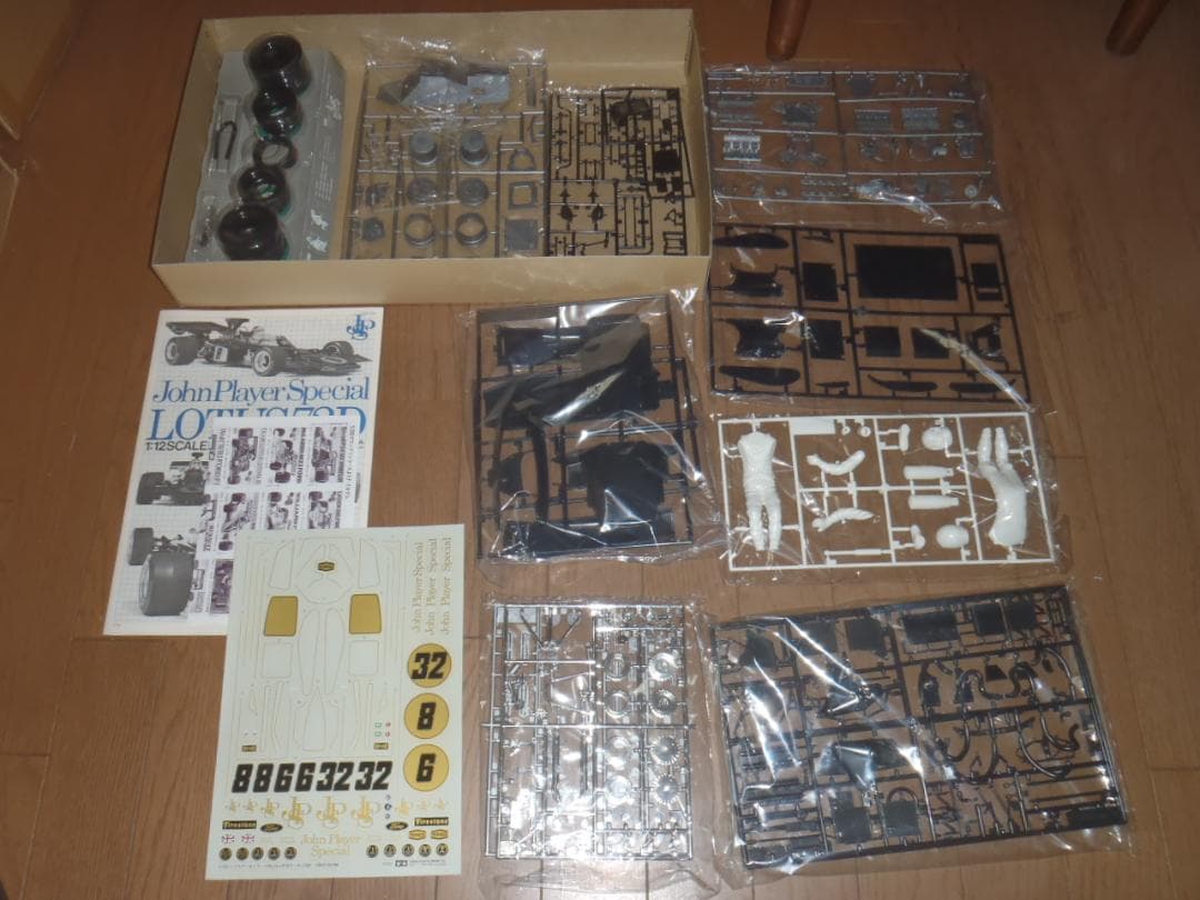 J.P.S. ロータス７２D　プラモデル　タミヤ　ビックスケール　フォーミュラ