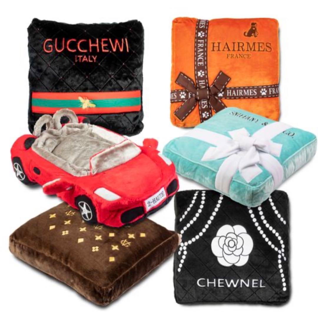 新品　Dog Diggin Design 犬用品　パロディベッド　セレブ犬