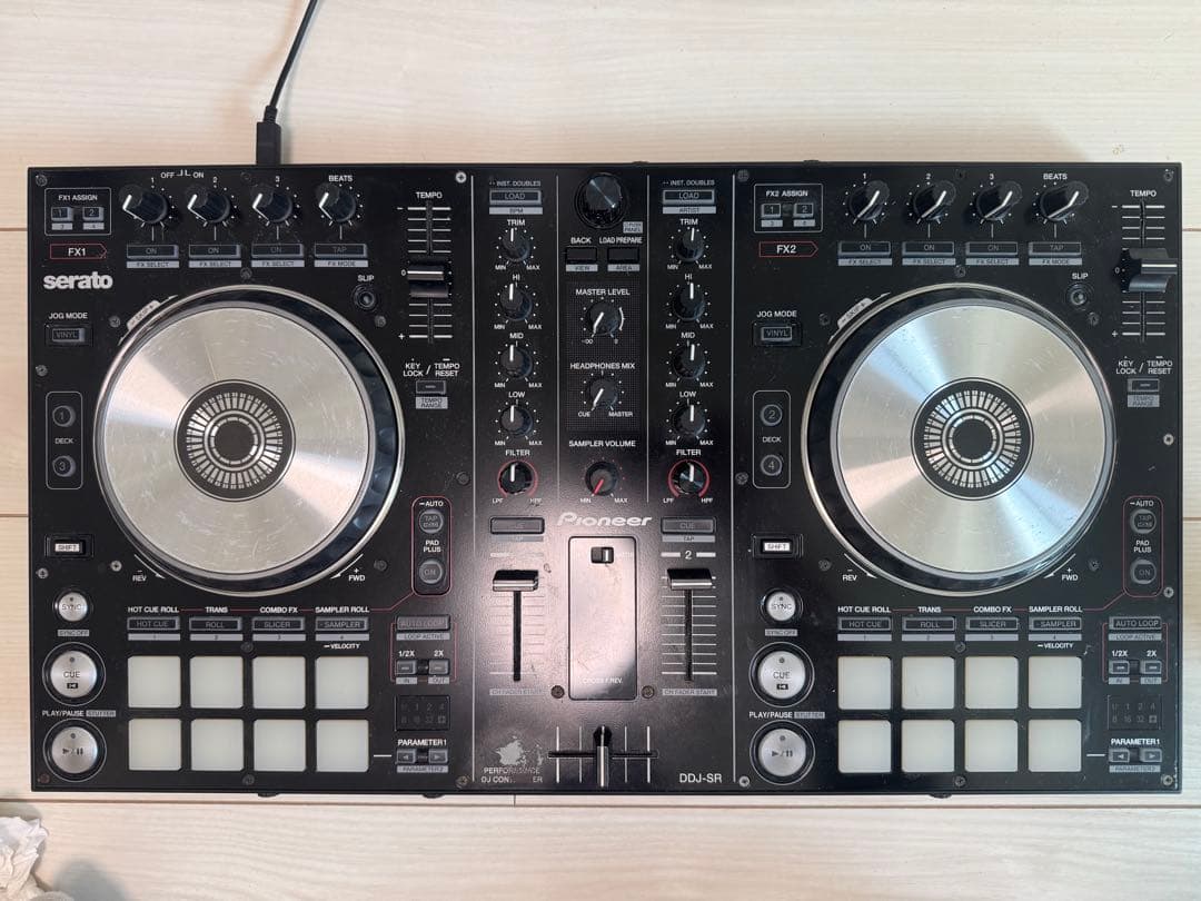 Pioneer DDJ-SR Serato DJコントローラー