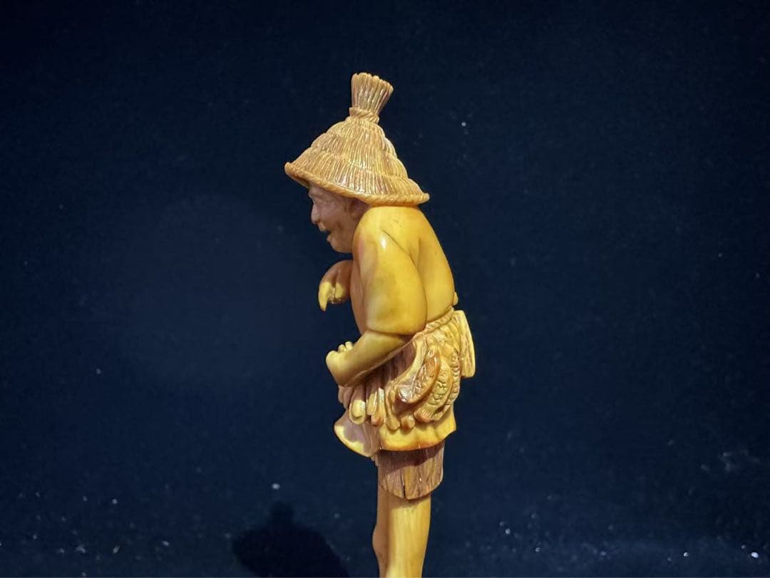 根付　置物　アンティーク　天然素材　仏像　彫刻 古美術品　細密細工　骨董