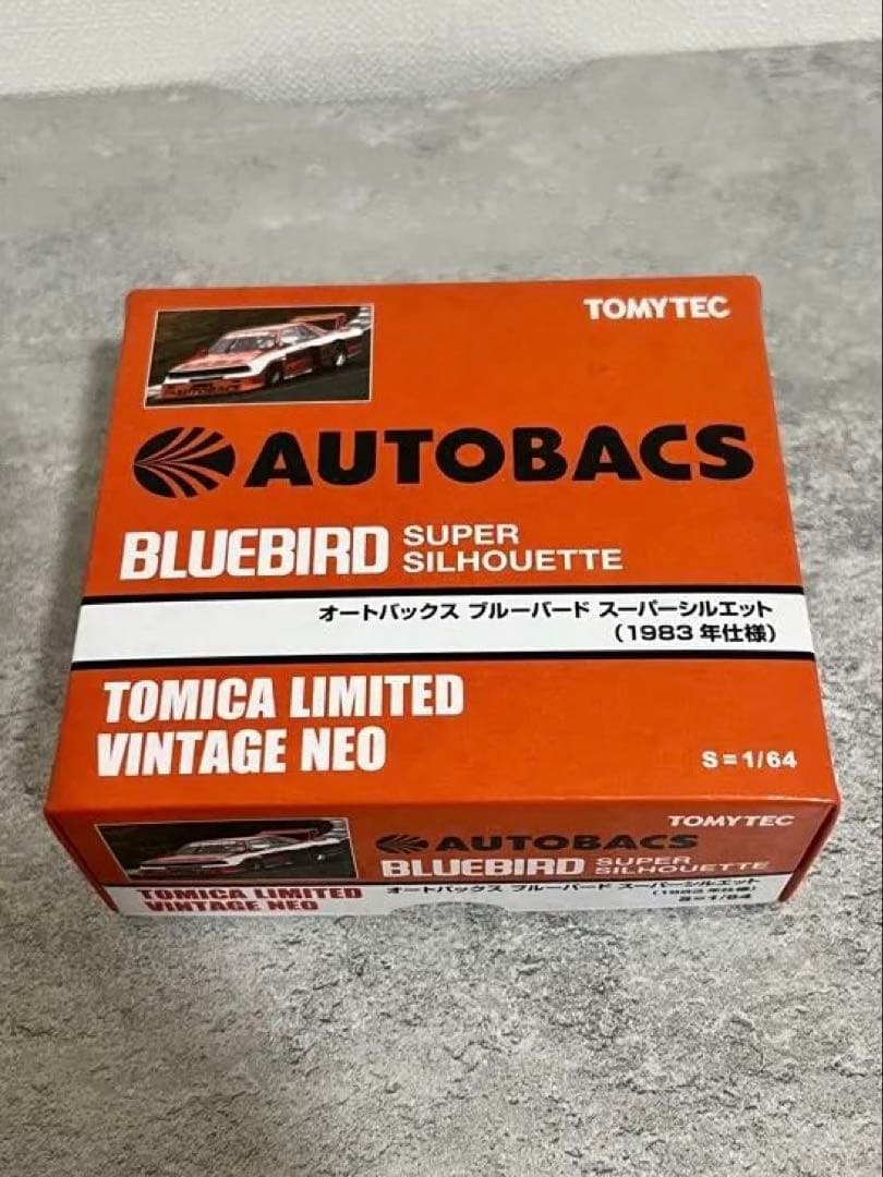 TOMICA LIMITED VINTAGE NEO ブルーバード