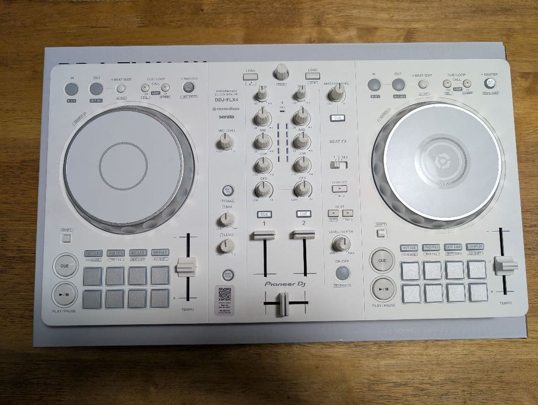 Pioneer DDJ-FLX4-W DJコントローラー