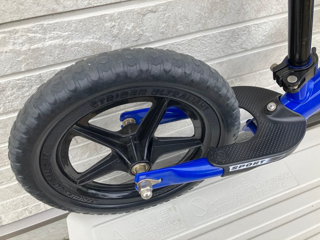 美品 STRIDER バランスバイク 12インチ 青