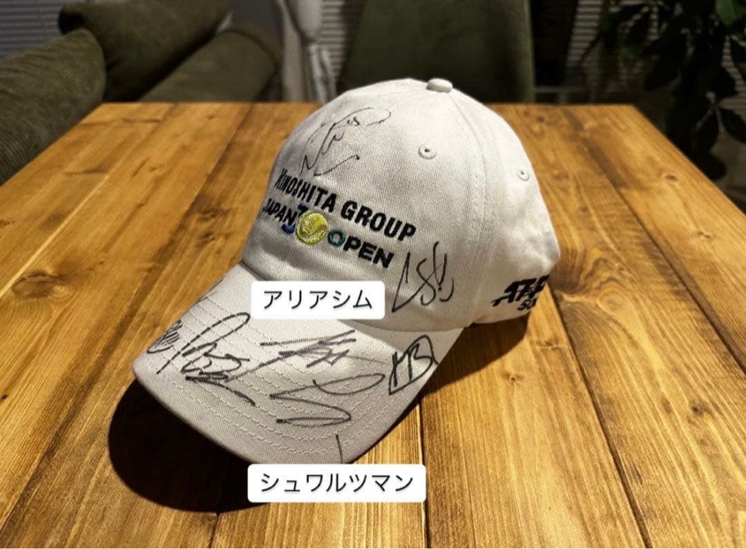 最終値下げ！【直筆サイン入り】男女10名サイン入りキャップ
