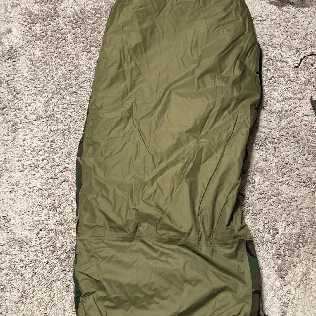 米軍シュラフ US スリーピングバッグ　ゴアテックスカバー　収納袋　4点