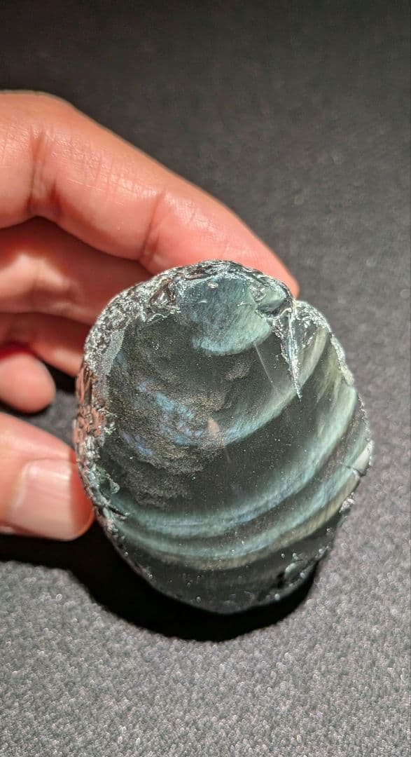 研磨品　十勝石玲瓏　複合色レインボーオブシディアン