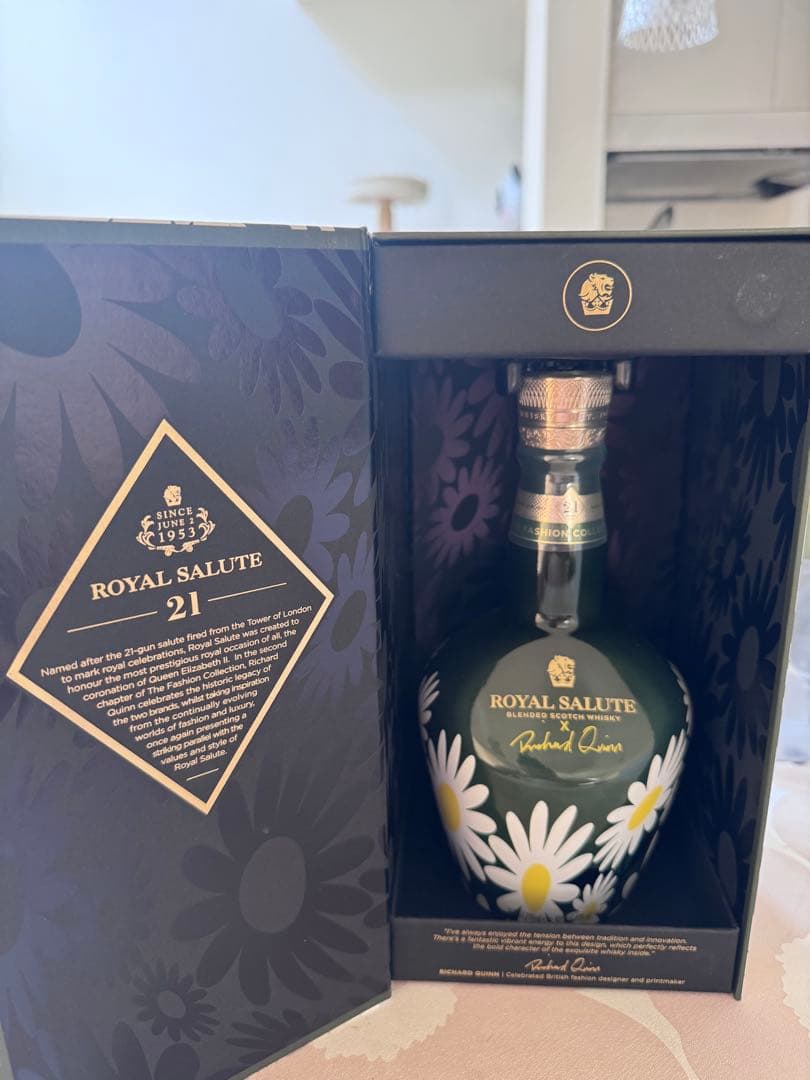  SALUTE 21年 ファッションコレクション