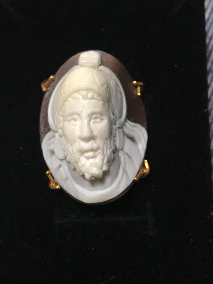 カメオピンブローチ