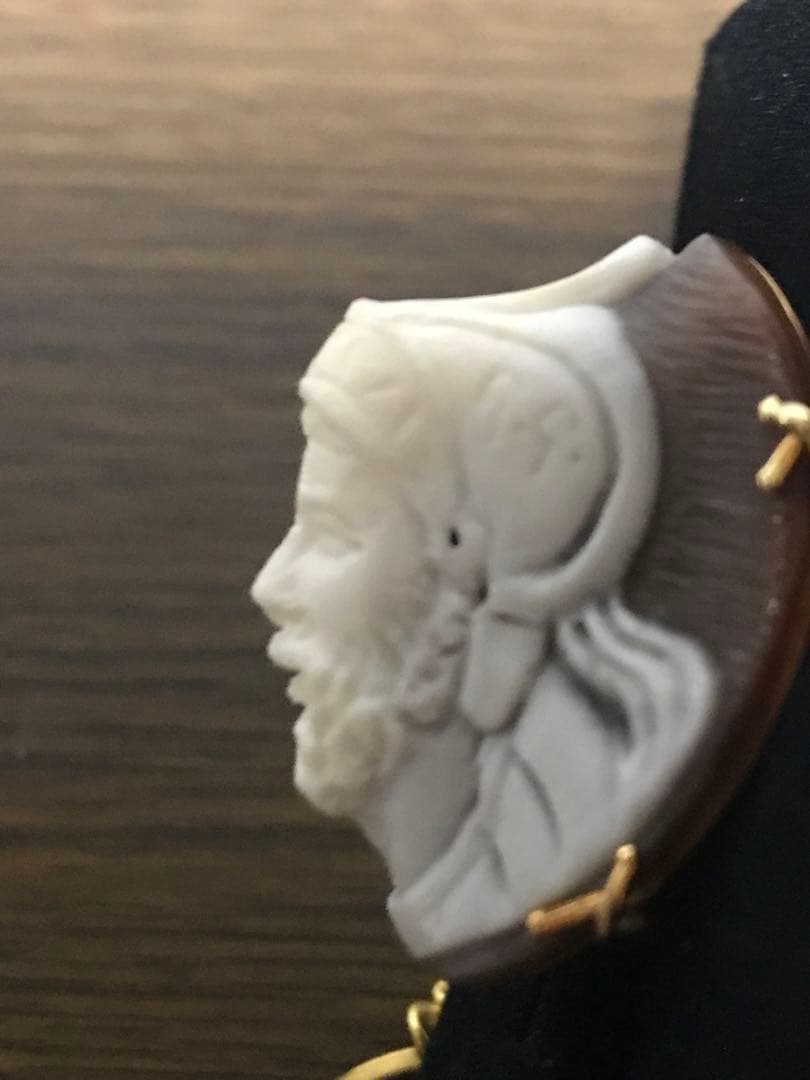 カメオピンブローチ