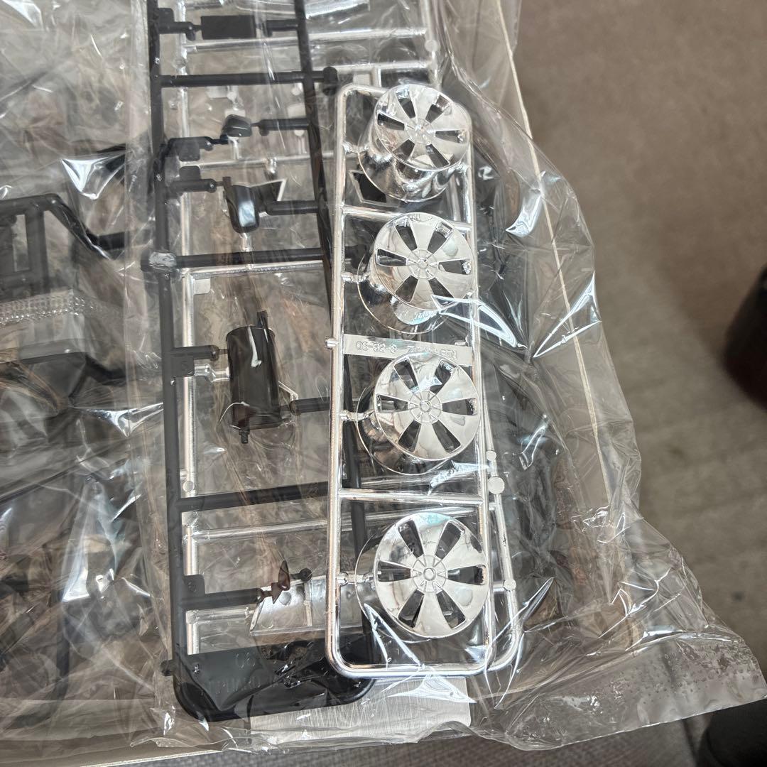 青島ALPHARD D.A.D ZX-Edition モデルキット