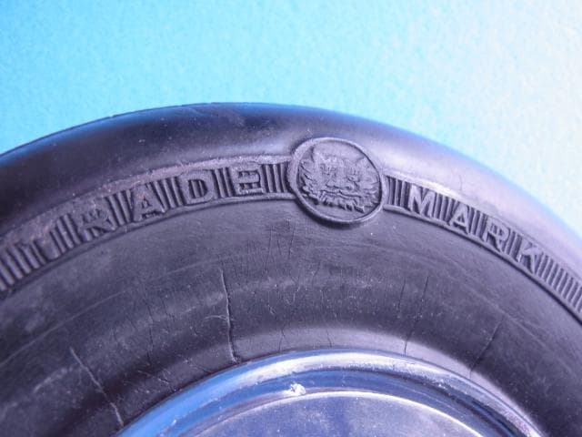 鬼タイヤ　ガラス灰皿　日米商店　鬼号　戦前　大正　昭和レトロ　ホーロー看板