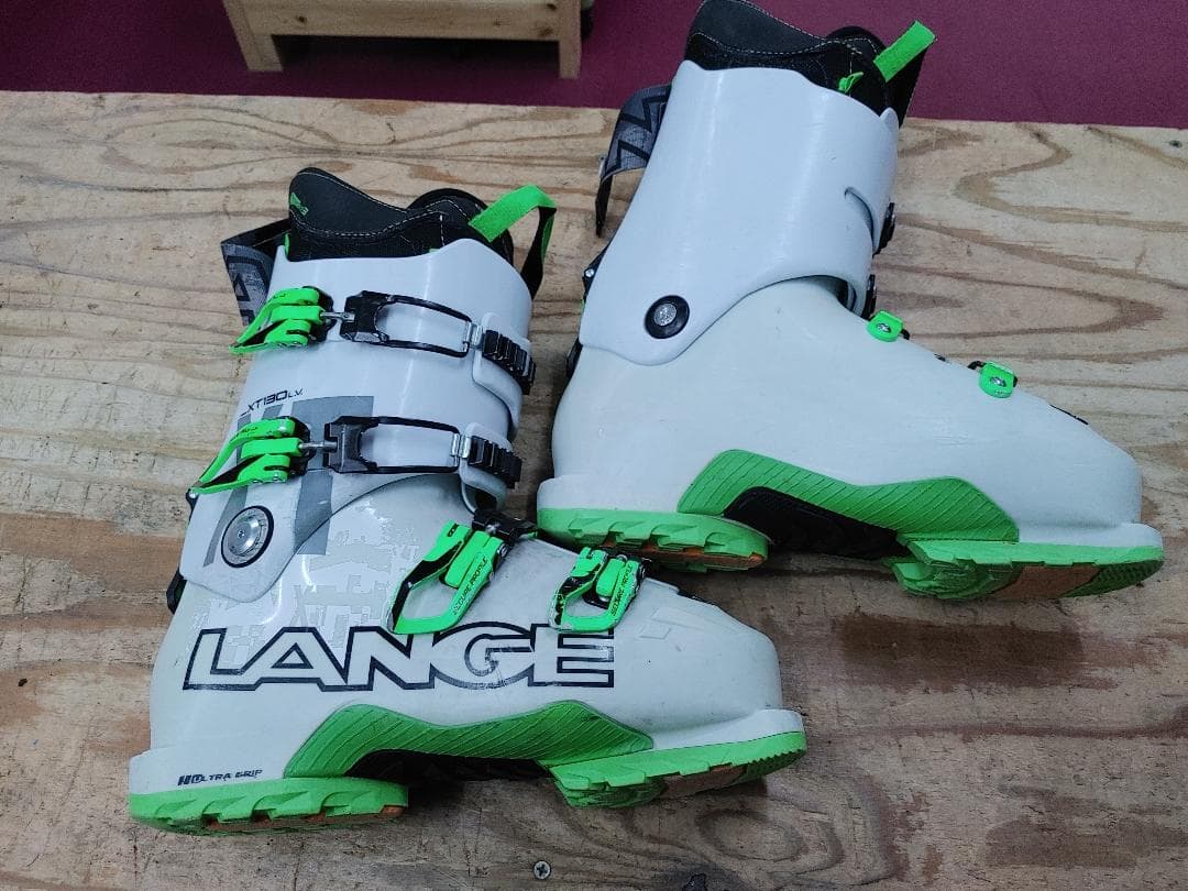 スキー 26-26.5 LANGE XT130 LV
