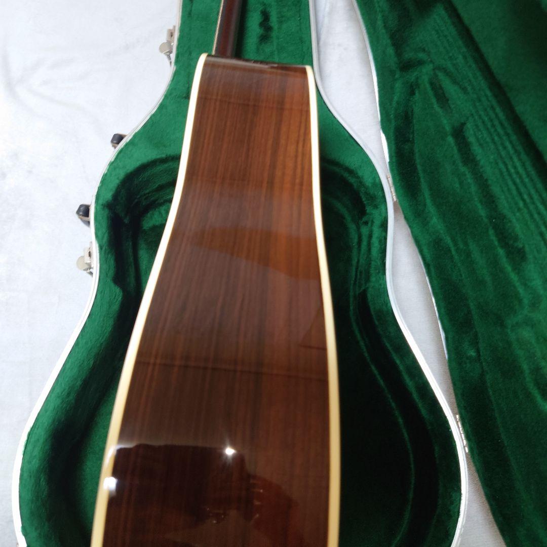 マーチンD-28 アコースティックギター 専用ケース付