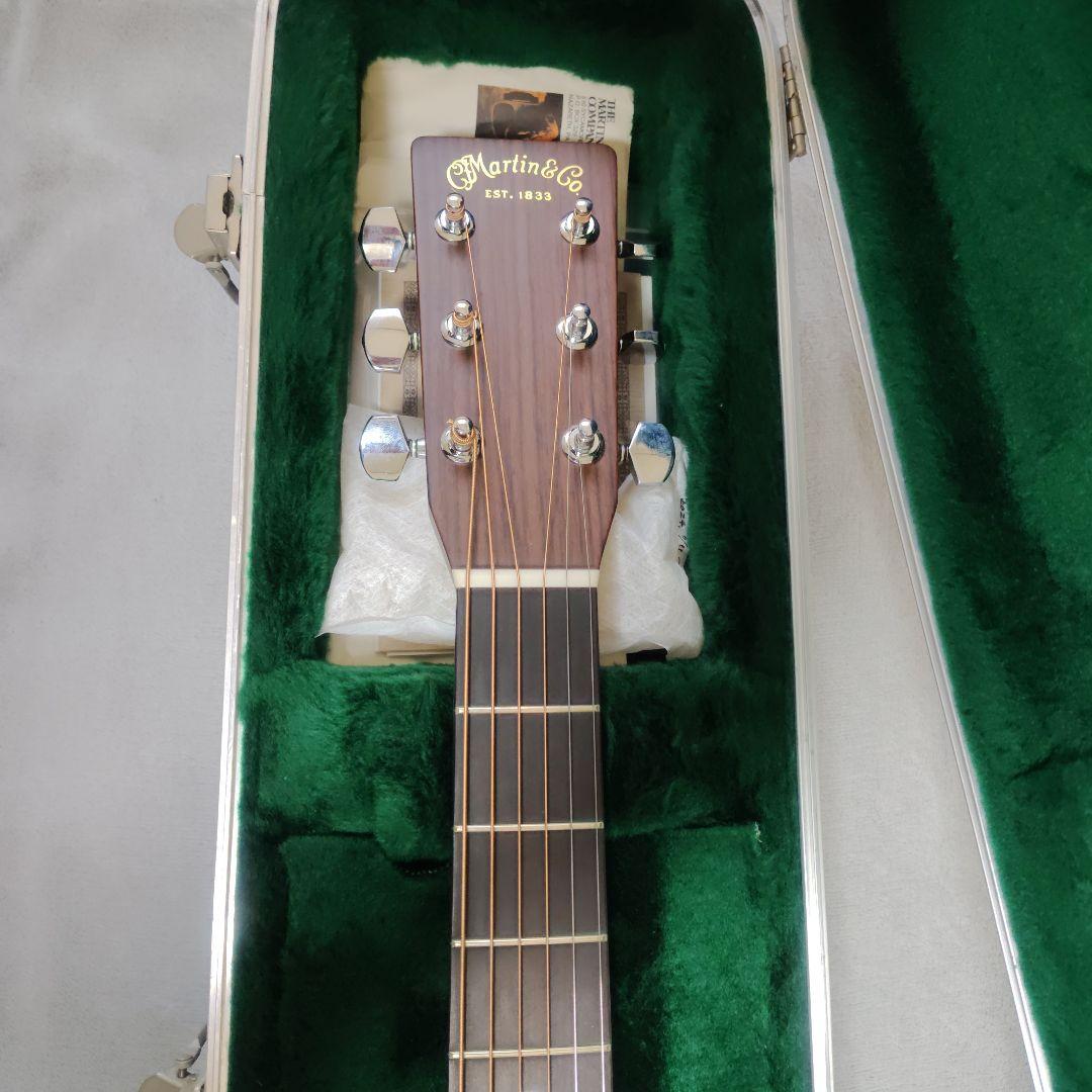 マーチンD-28 アコースティックギター 専用ケース付