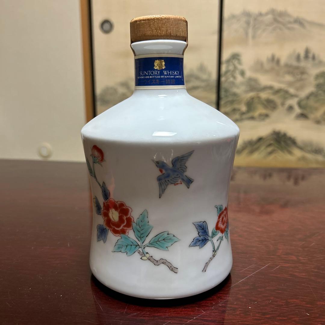 28サントリー ウイスキー　エクセレンス 有田焼 色絵花鳥文　陶器ボトル　未開封