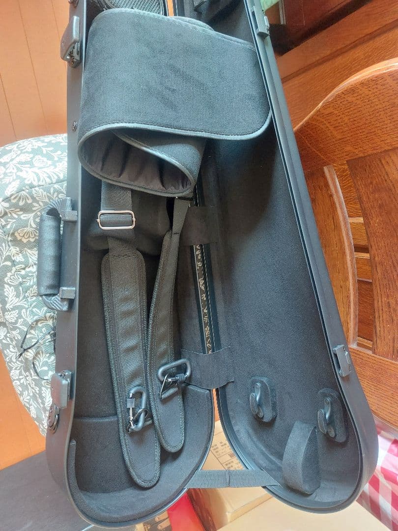 バイオリンケース　軽量カーボン