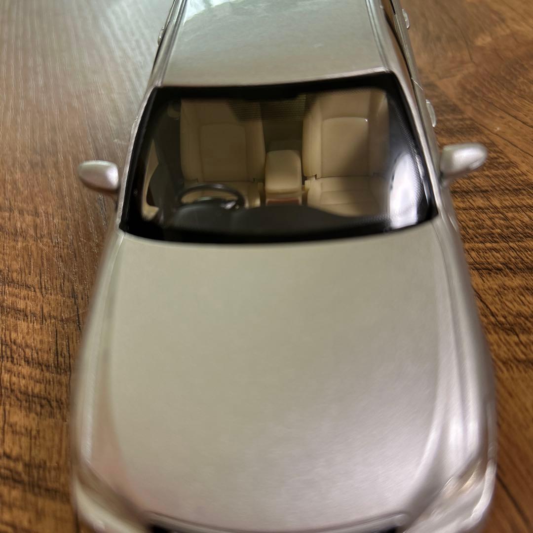 美品　非売品トヨタ クラウンミニカー 1F7 シルバーメタリック