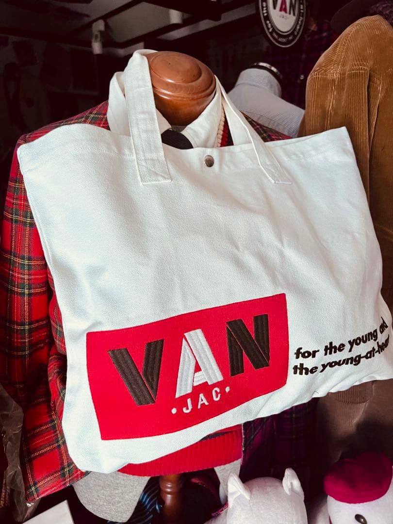値引VAN幌布tote bag 刺繍ロゴ入り45×35サイズ新品未使用品