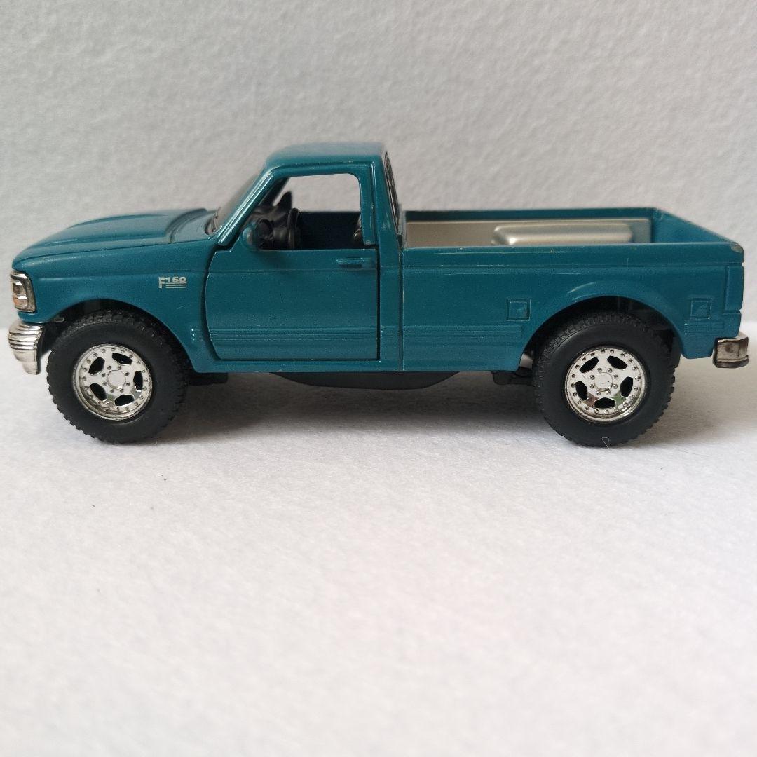 Ford F-150 1/32スケール
