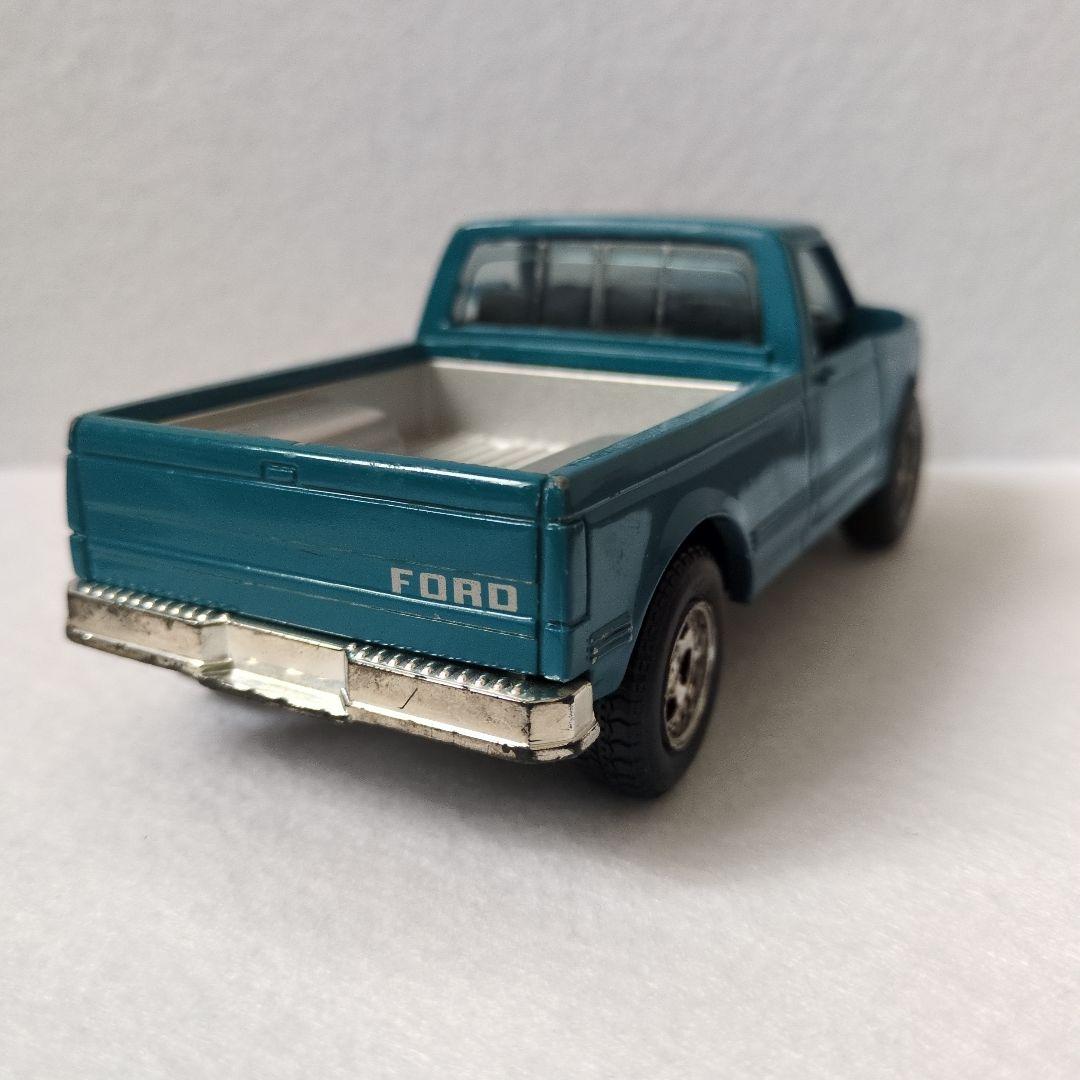 Ford F-150 1/32スケール