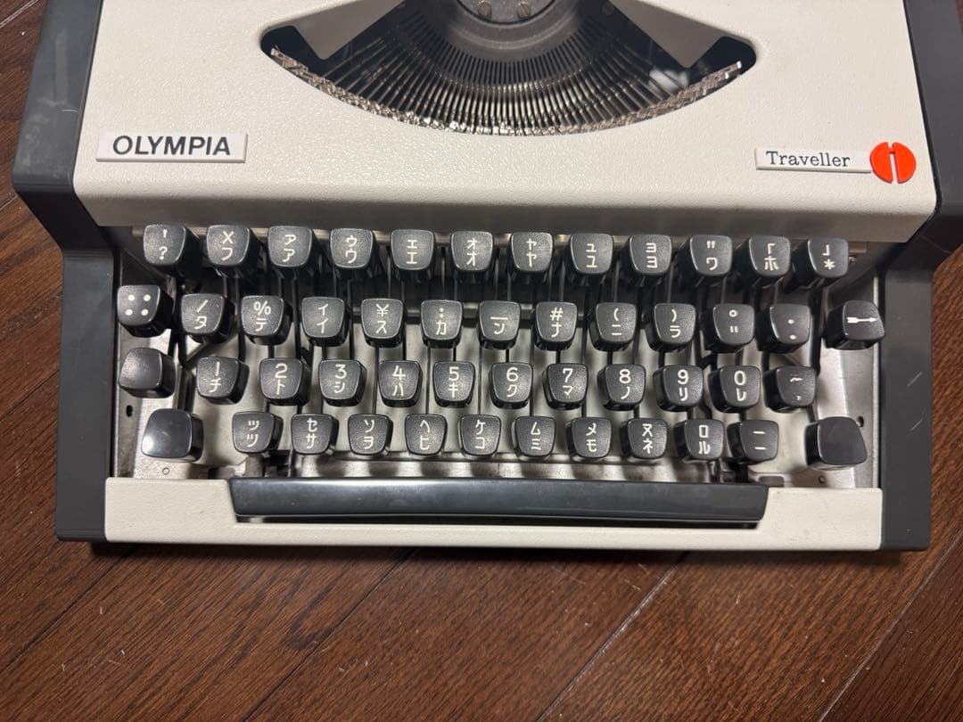 オリンピア　タイプライター トラベラー　Olympia Traveller