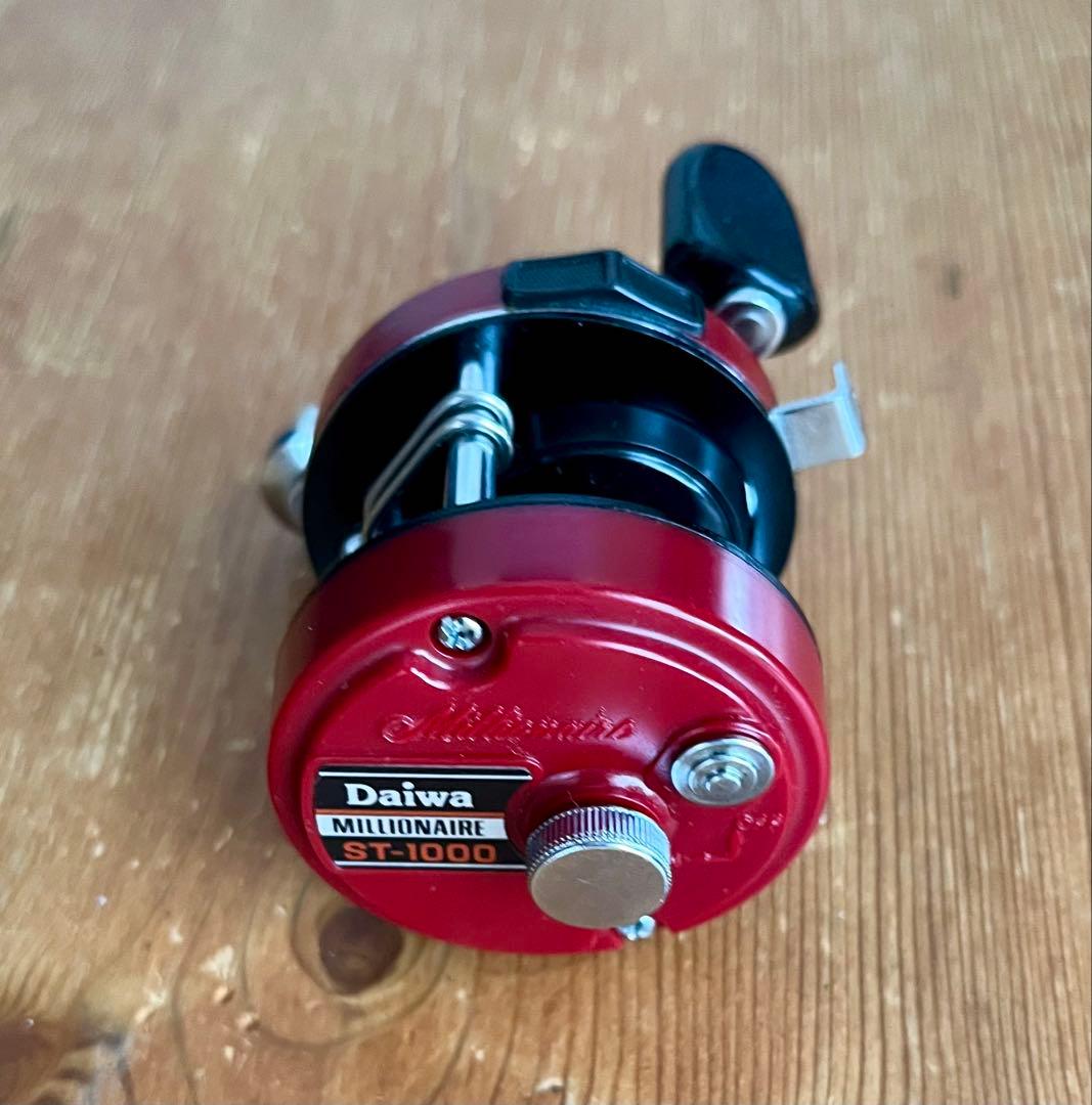 極美品！　オールド　ダイワ　ミリオネア　ST-1000 ベイトキャストリール