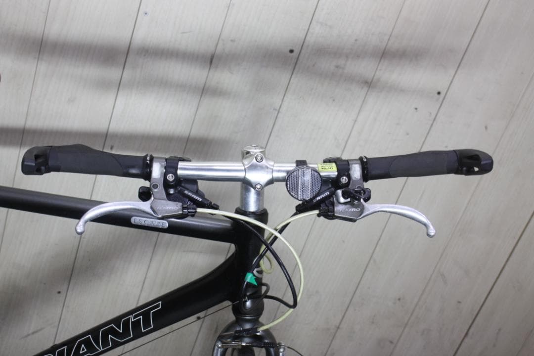 GIANT ESCAPE R3 700C アルミ 24速 465mm GREY色