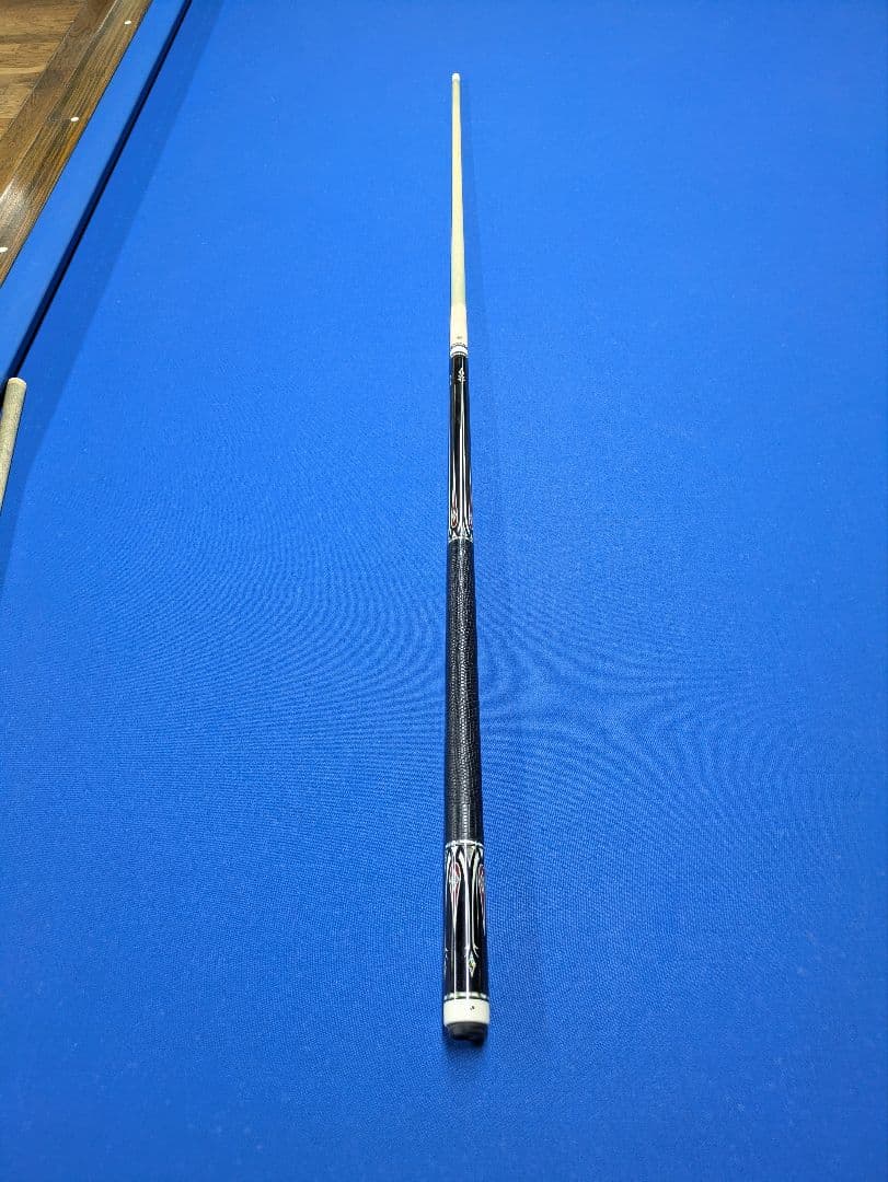 「値下げしました」ビリヤードキュ　HOW(ハオキュー)　PL01