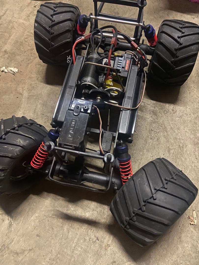 京商ラジコン　シャーシ　車体　4WD