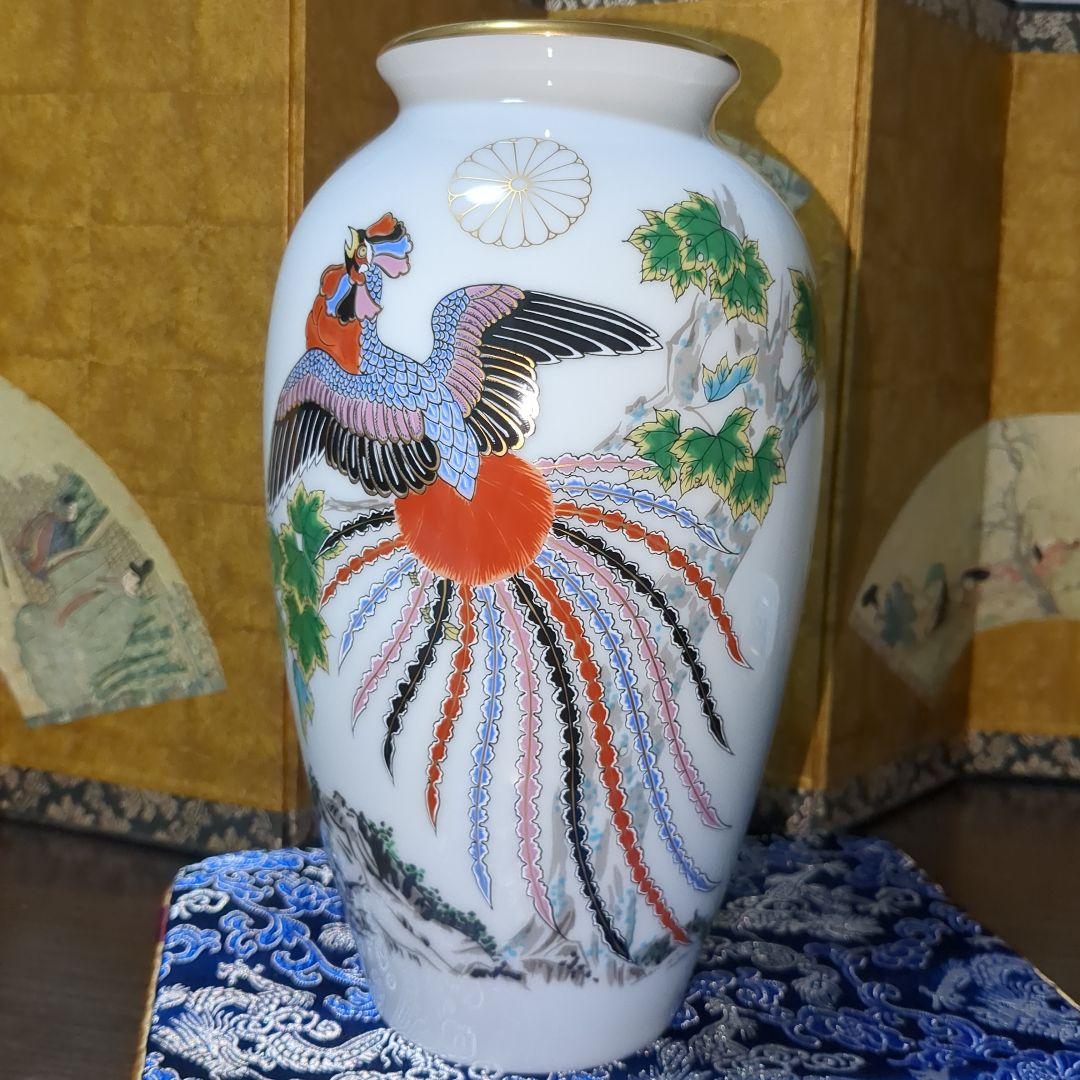 深川製磁　宇佐神宮　花瓶　飾り皿　２点セット　皿立て付き