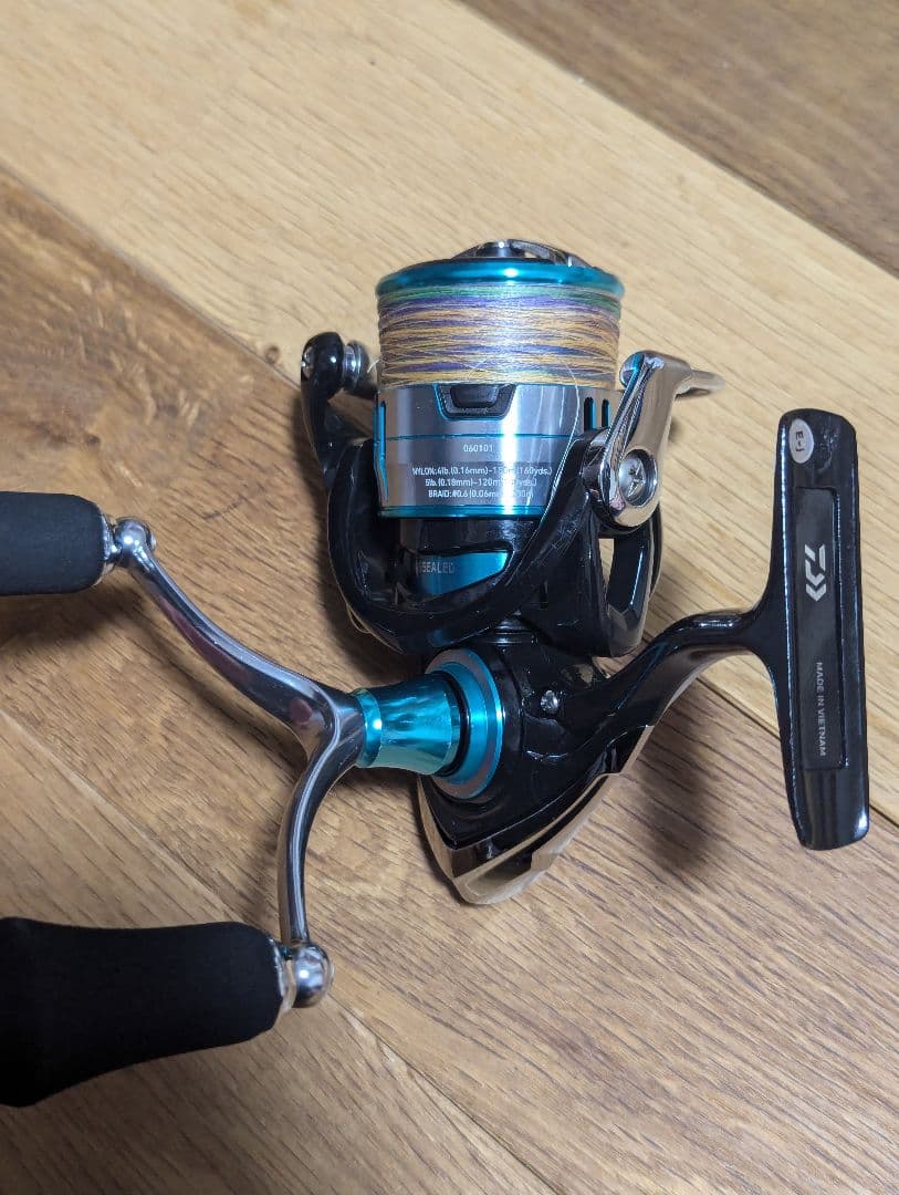 DAIWA 19エメラルダス　LT 2500S-H-DH
