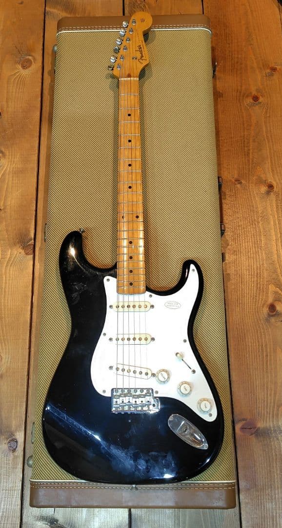 FENDER JAPAN JVシリアル ST57-65 83年製　ケース付き