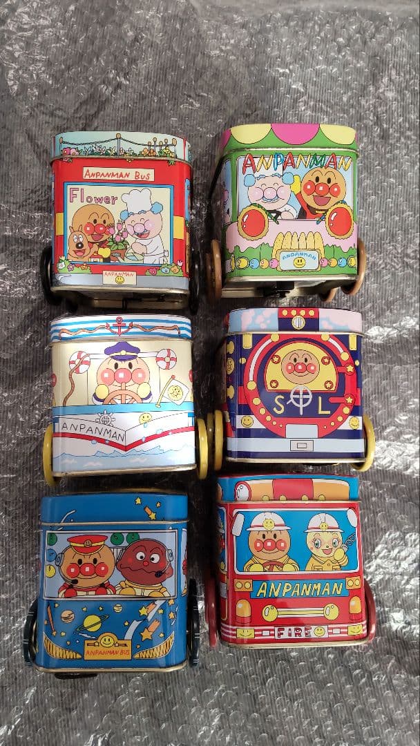 アンパンマン たのしい のりもの 缶