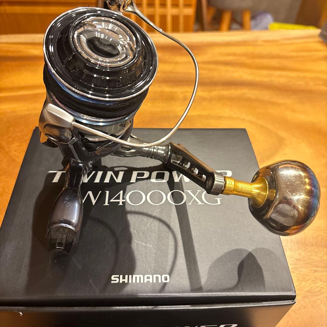 TWINPOWER SW14000XG リブレパワーハンドル98リールガード付き