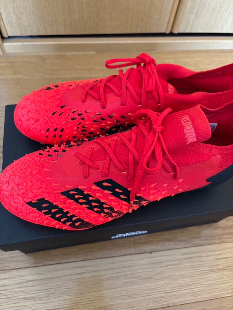 adidas プレデターフリーク.1 FG 27.5