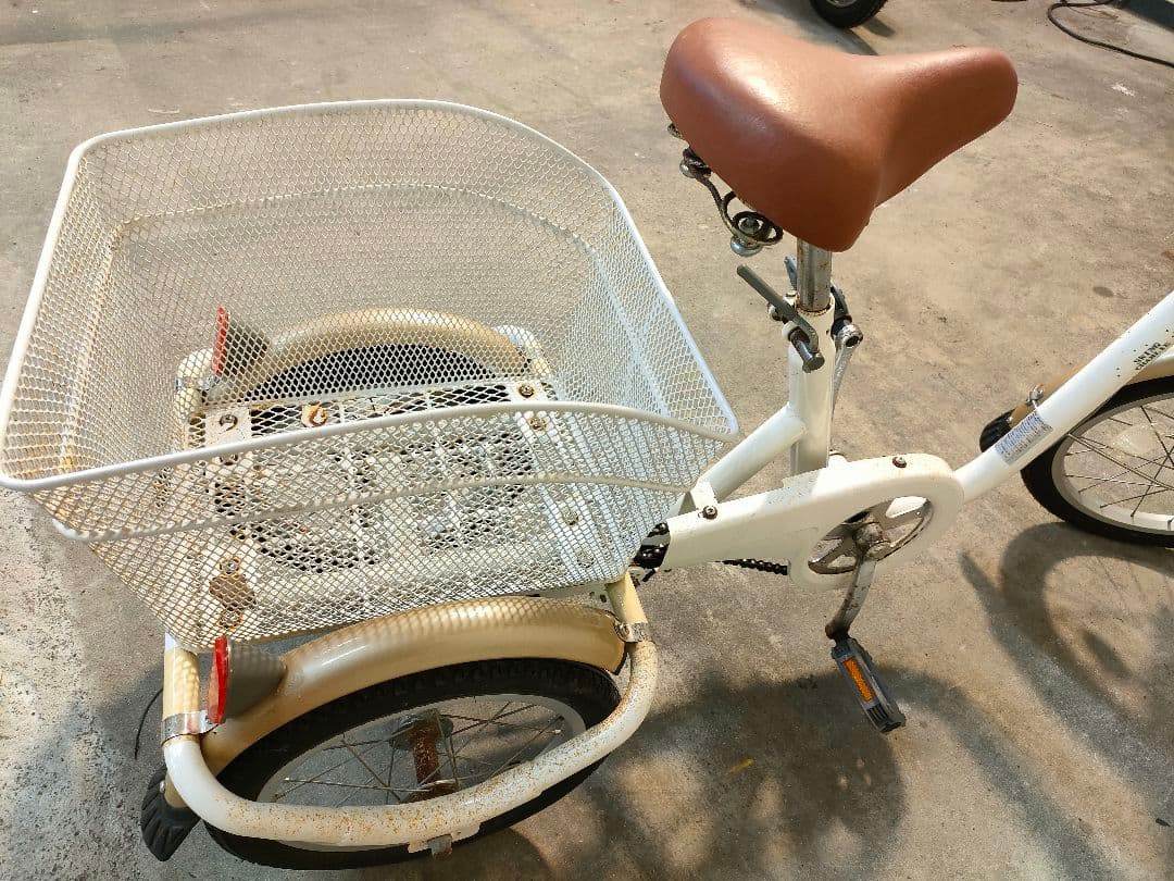 引き取り限定 Swing Charlie シティサイクル ホワイト