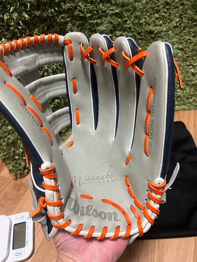 レ*ん様 ウィルソン ワナビーヒーローデュアル 軟式外野手用00型 ネイビーSS