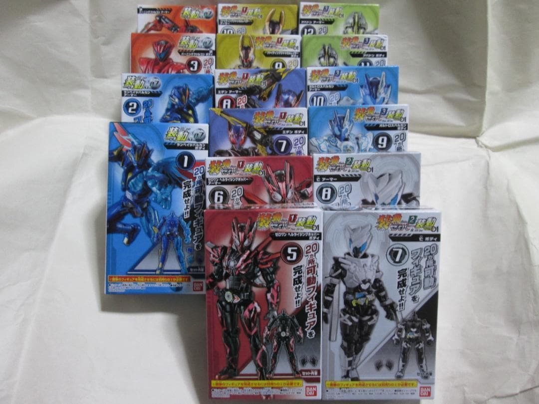 新品未開封　装動　仮面ライダーゼロワン　バルカン　リバイ　バイス　セット