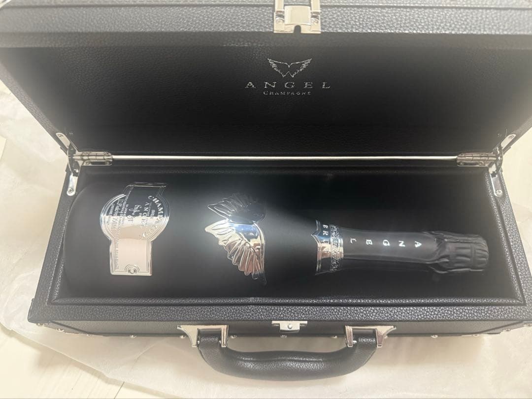 【新品未開封】エンジェルシャンパン　ブラック