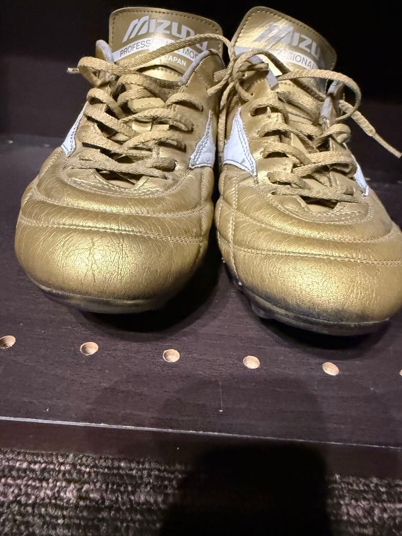 ミズノモレリア2ゴールド