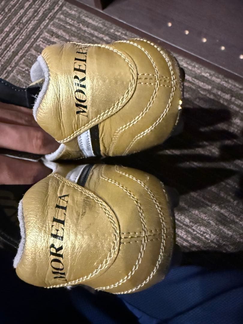 ミズノモレリア2ゴールド