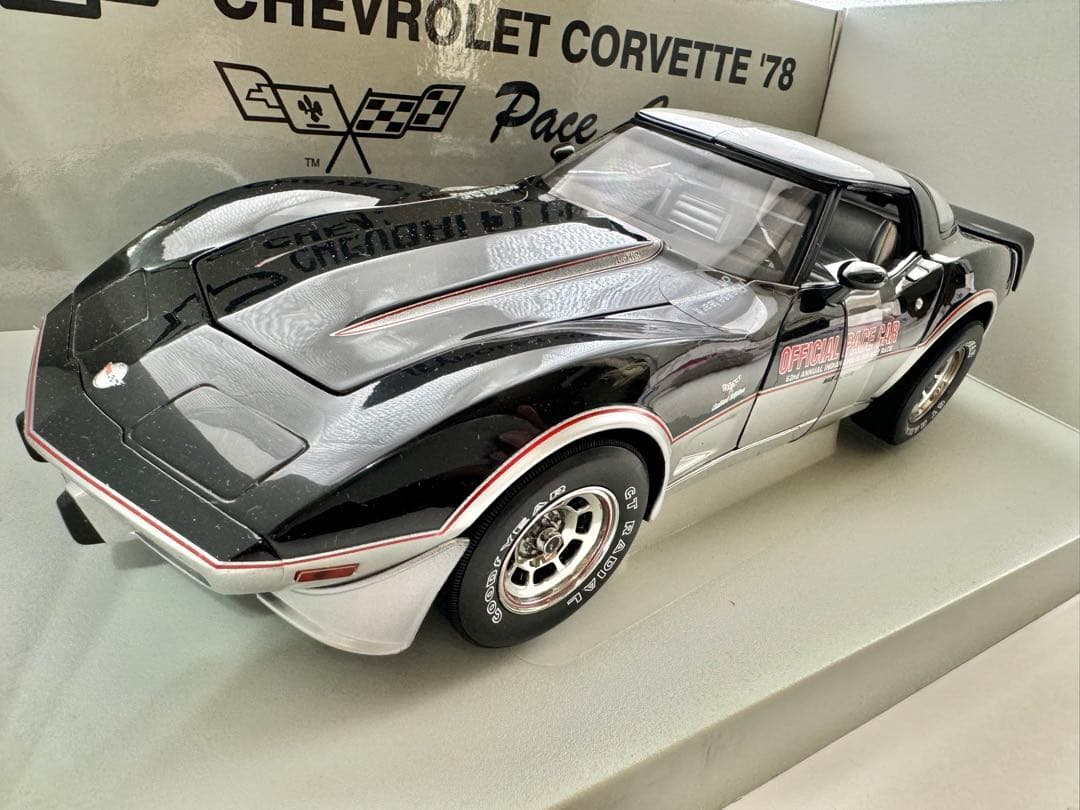 UT シボレー・コルベット　インディペースカー　1978   1/18