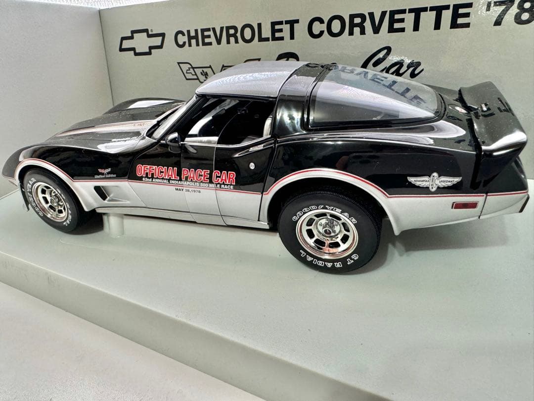 UT シボレー・コルベット　インディペースカー　1978   1/18